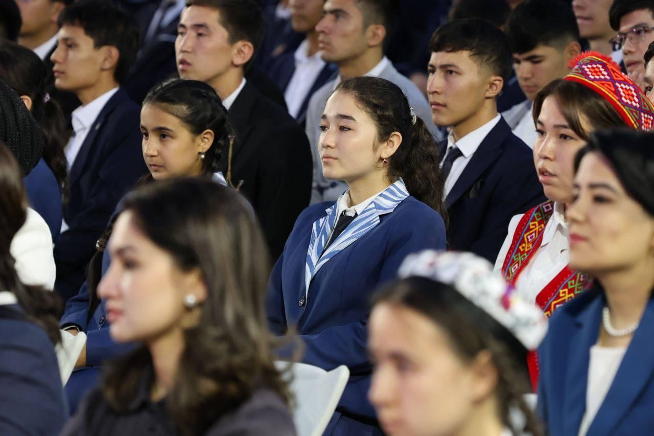 BITIRUVCHILAR QURULTOYI BO'LIB O'TDI