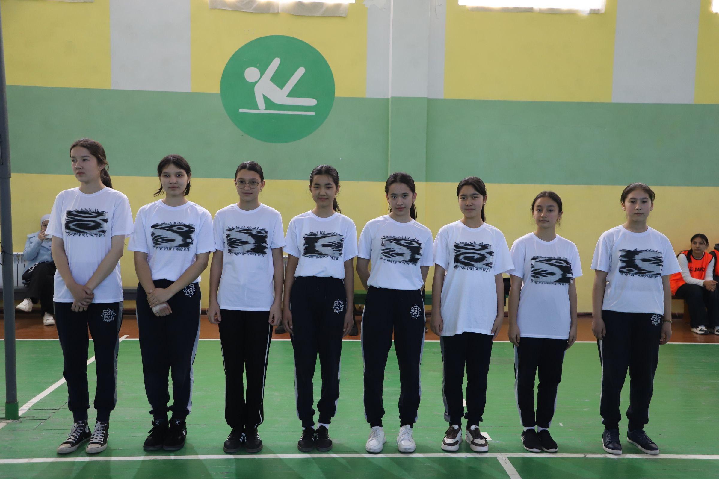 “Ixtisoslashtirilgan ta’lim muassasalari agentligi rahbar kubogi” musobaqasi 