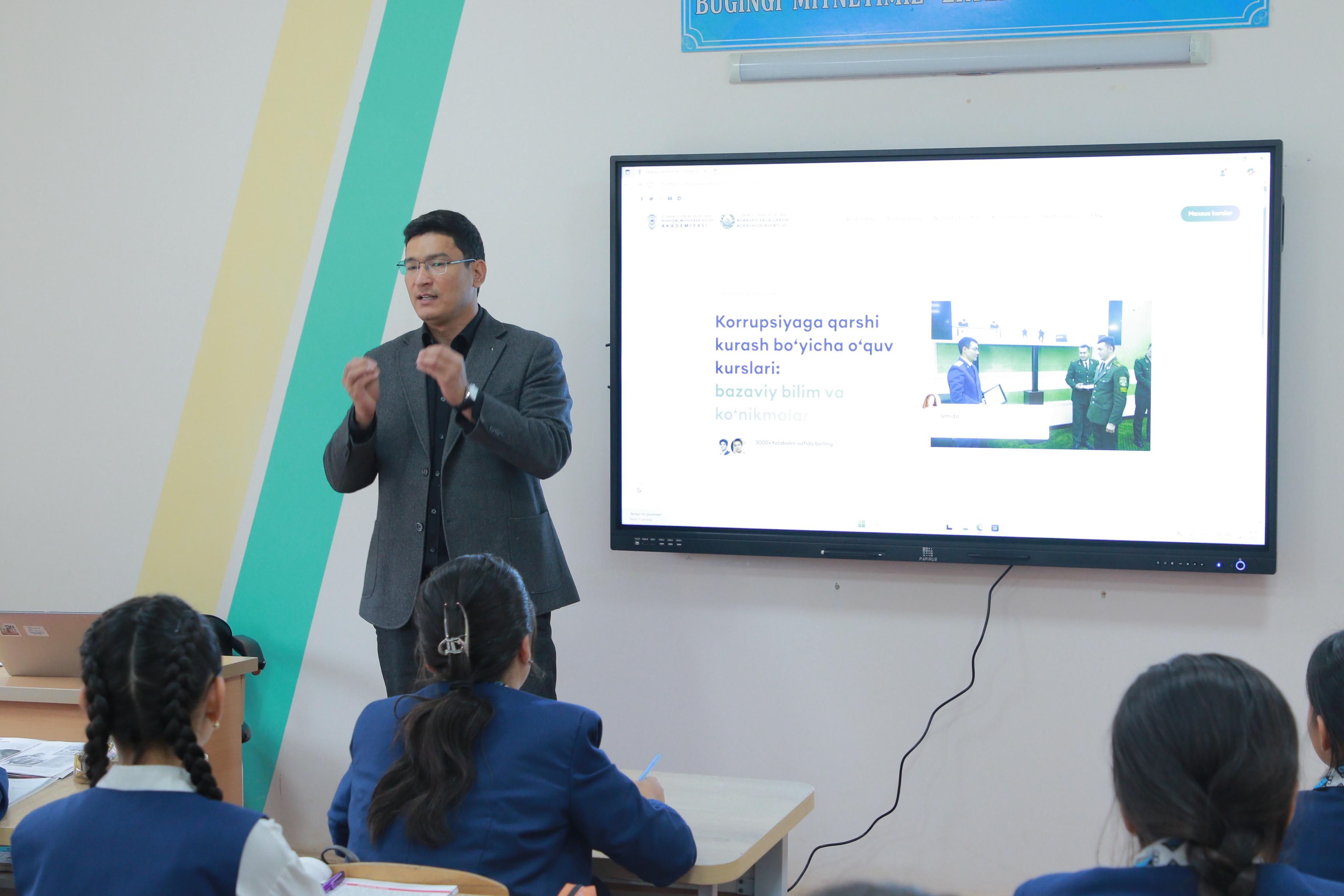 HUQÍQÍY SAWATXANLÍQ