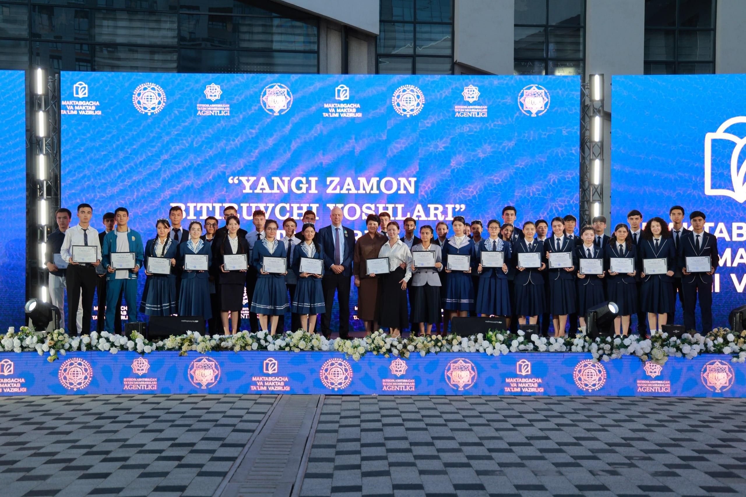 Yangi zamon bitiruvchilari — Yangi O‘zbekiston bunyodkorlari  🎓 Muhammad al-Xorazmiy nomidagi ixtisoslashtirilgan maktabda “Bunyodkorlar sammiti: Iqtidorlar — taraqqiyot poydevori” mavzusidagi “Yangi zamon bitiruvchi yoshlari” tadbiri bo‘lib o‘tdi