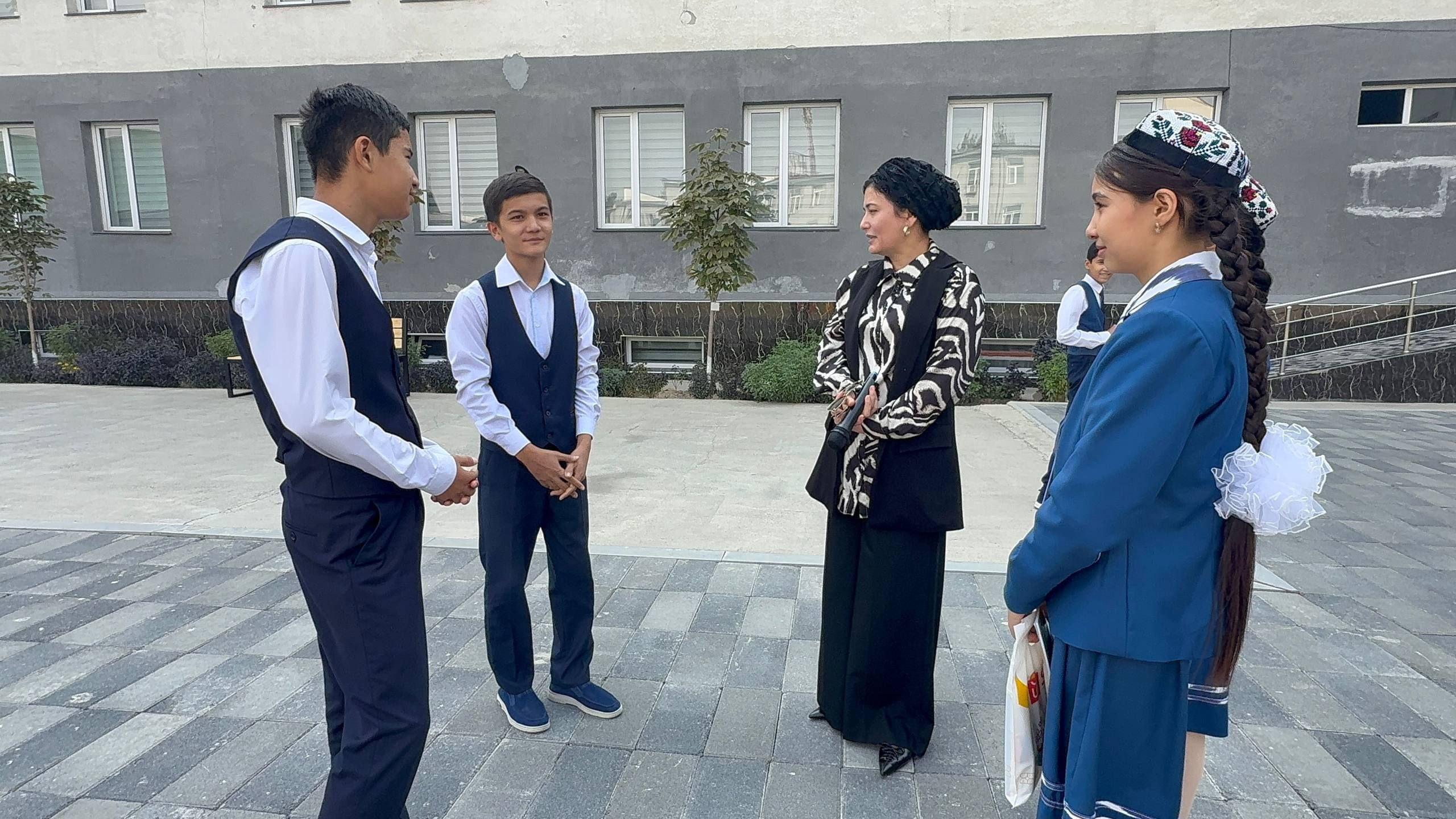 11-oktyabr — Xalqaro qizlar kuni munosabati bilan Muhammad Yusuf nomidagi ijod maktabida maktab psixologi Muattar Akramova tomonidan “Eng yaxshi muxbir” loyihasi o‘tkazildi.